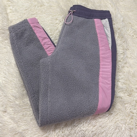 UGG Kieren Uggfluff/Nylon Pant - Picture 3 of 7
